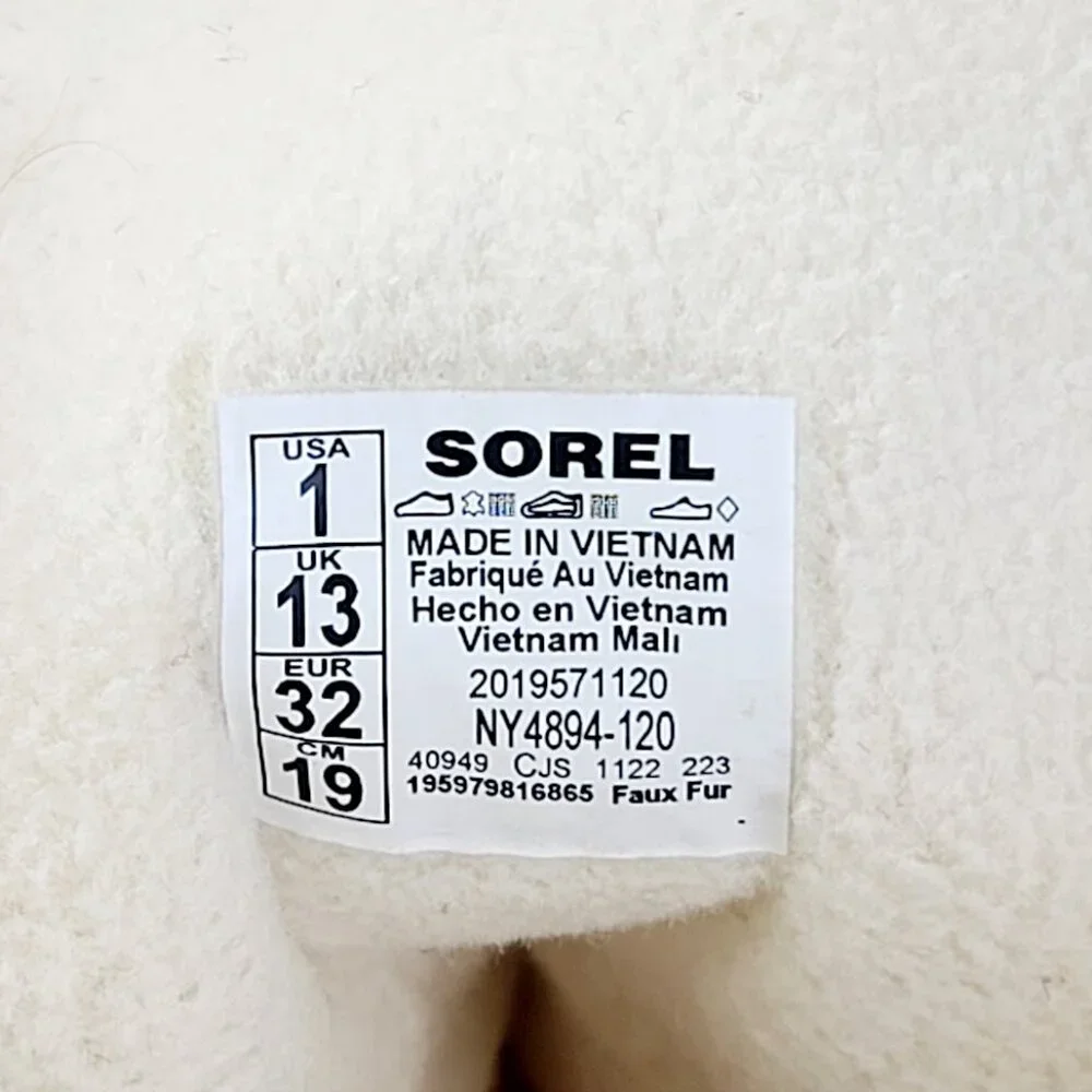 Sorel Youth Canoe Chalk Explorer Cozy Cold-Weather Sherpa Snow Boots Size US 1